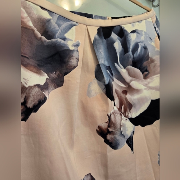 Elegant Floral skirt - Picture 6 of 7